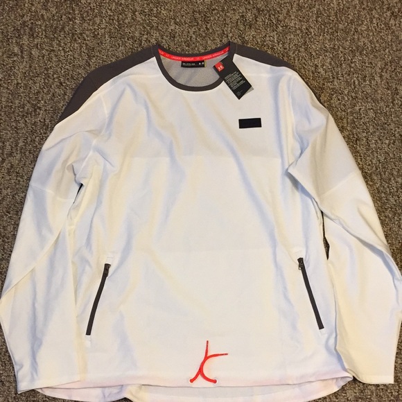 under armour wind shirt